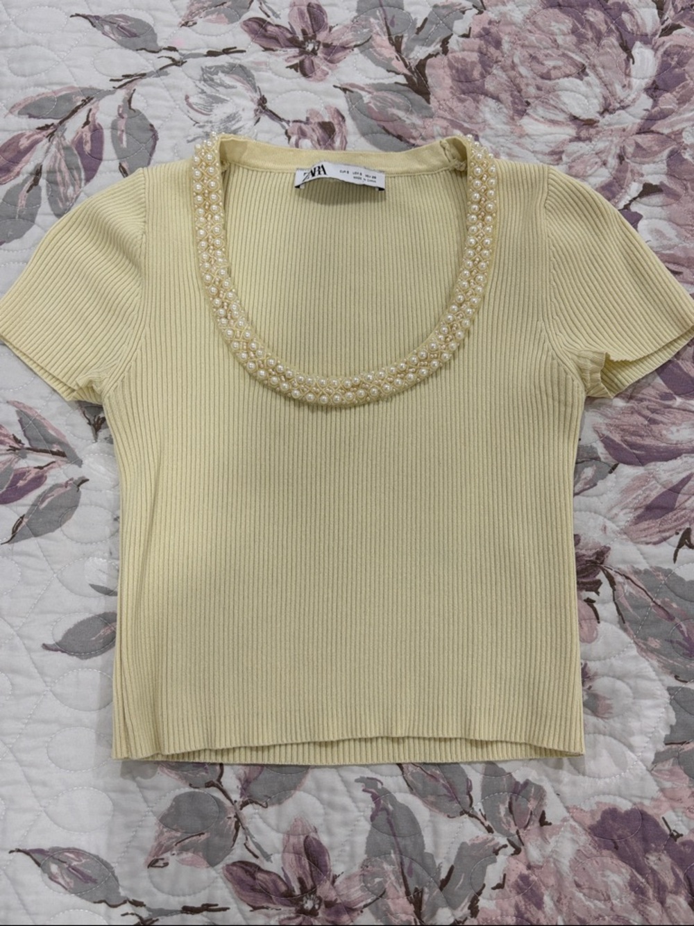 ZARA Pale Yellow Ribbed Short Sleeve Top with Pearl-Embellished Scoop Neck